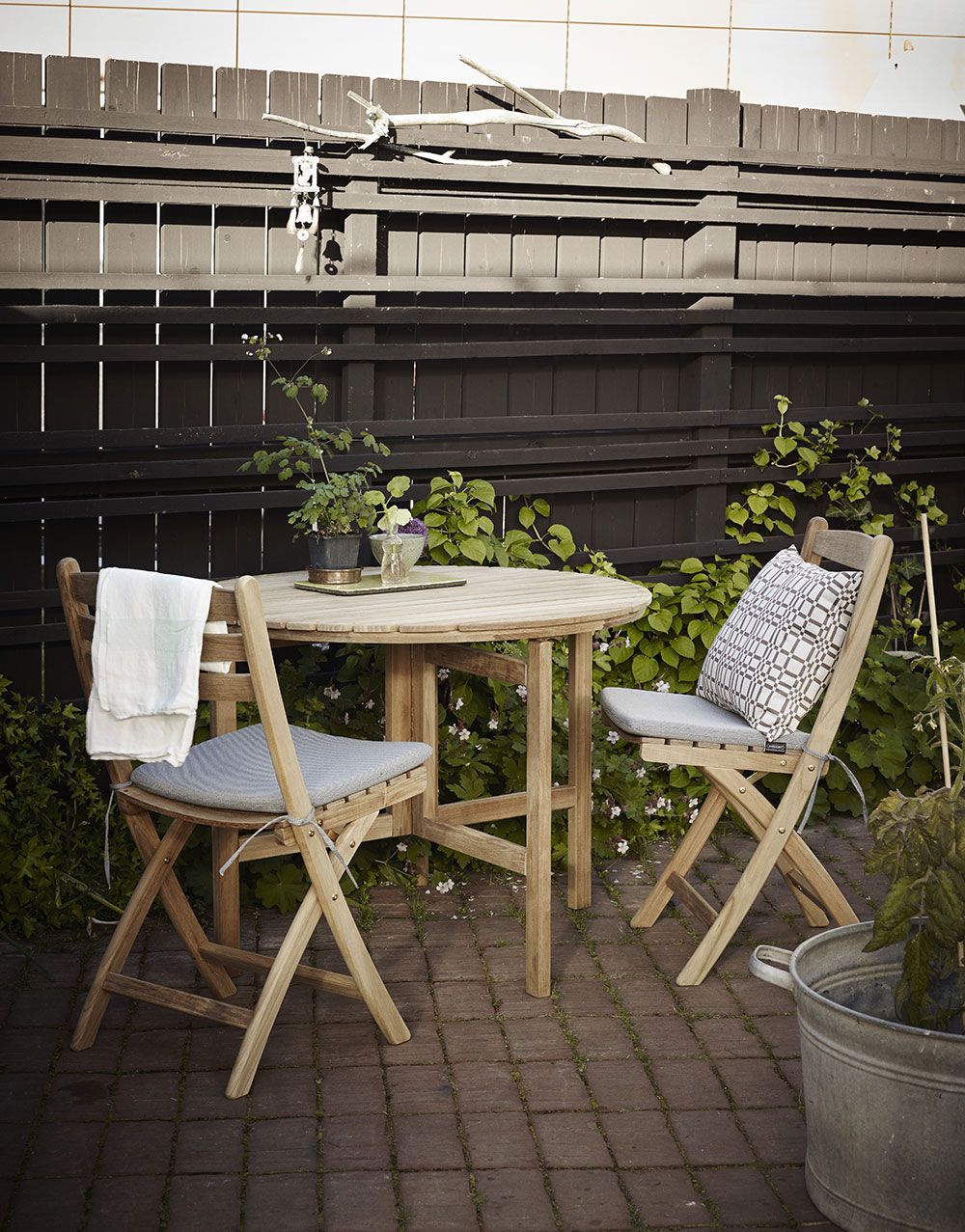 Selandia karmstol i teak