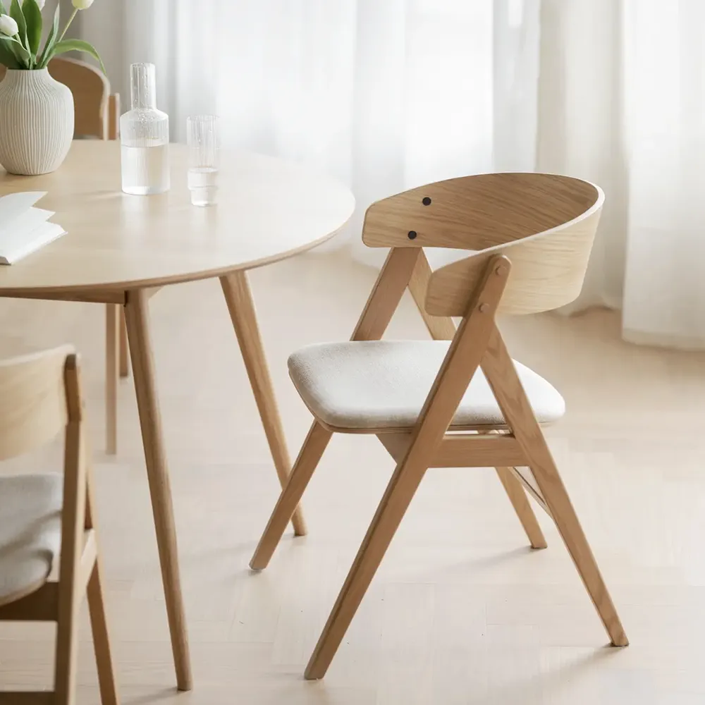 Waterton karmstol ek/beige tyg