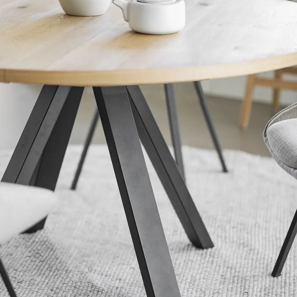 Maddock matbord Ø135 cm ek