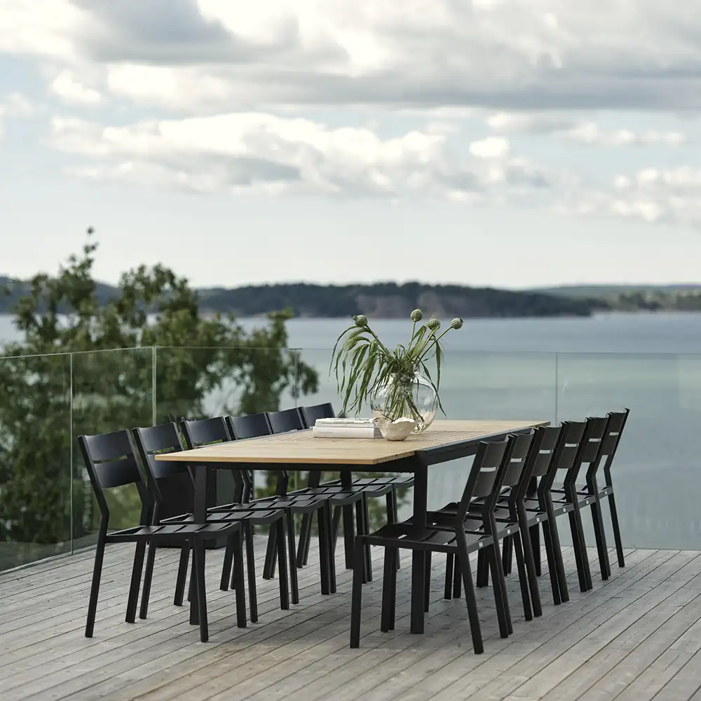 Naos matbord 100x220-320 cm svart/teak 