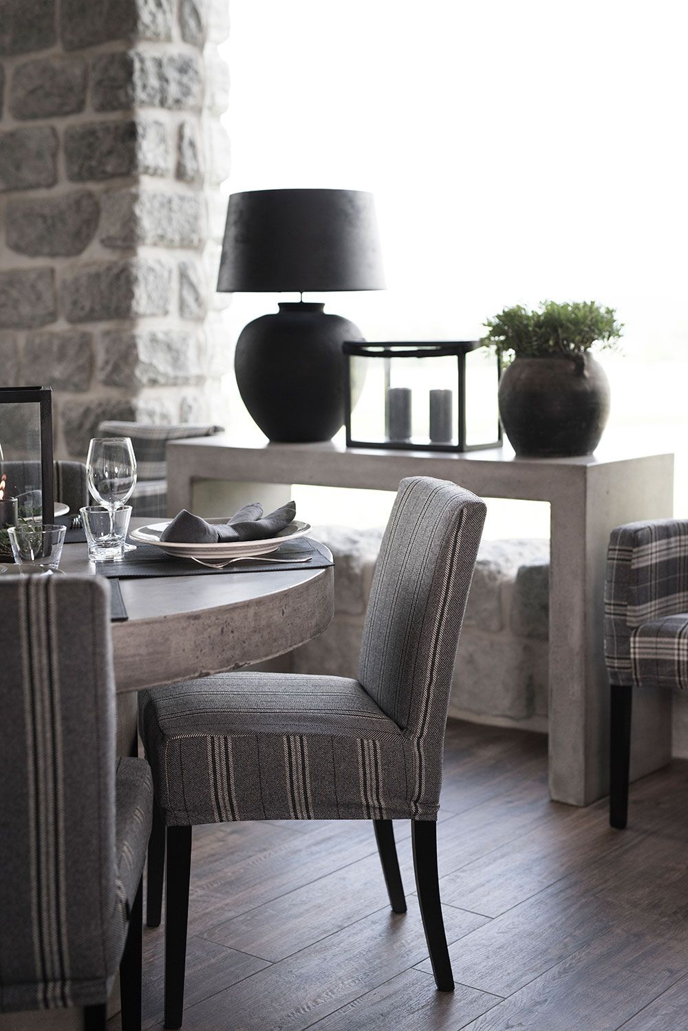 Campos Soffbord 60X60 Betong