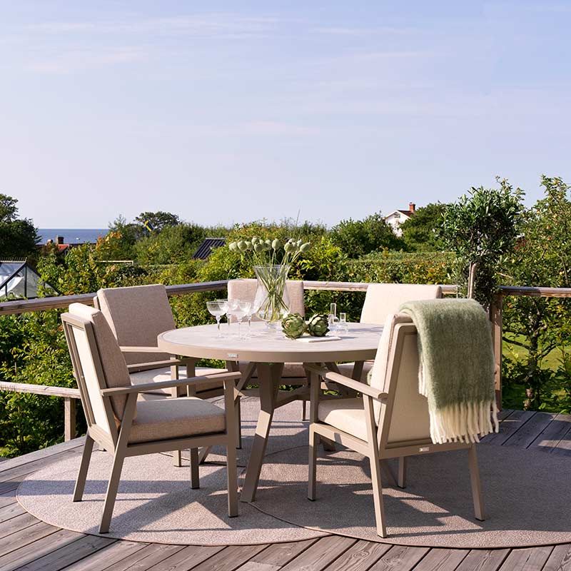 Samvaro karmstol vit / grå 