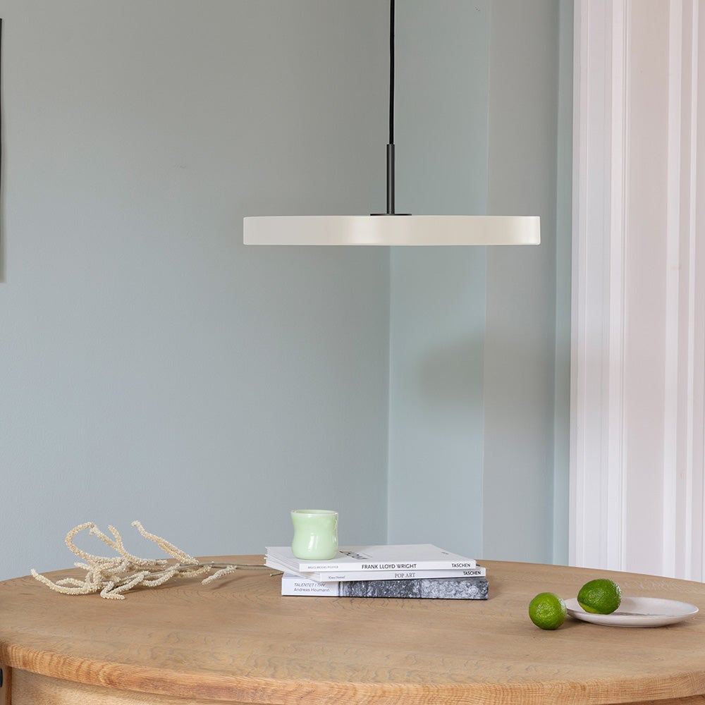 Asteria Plus Taklampa Ø43 cm Pearl White/Svart