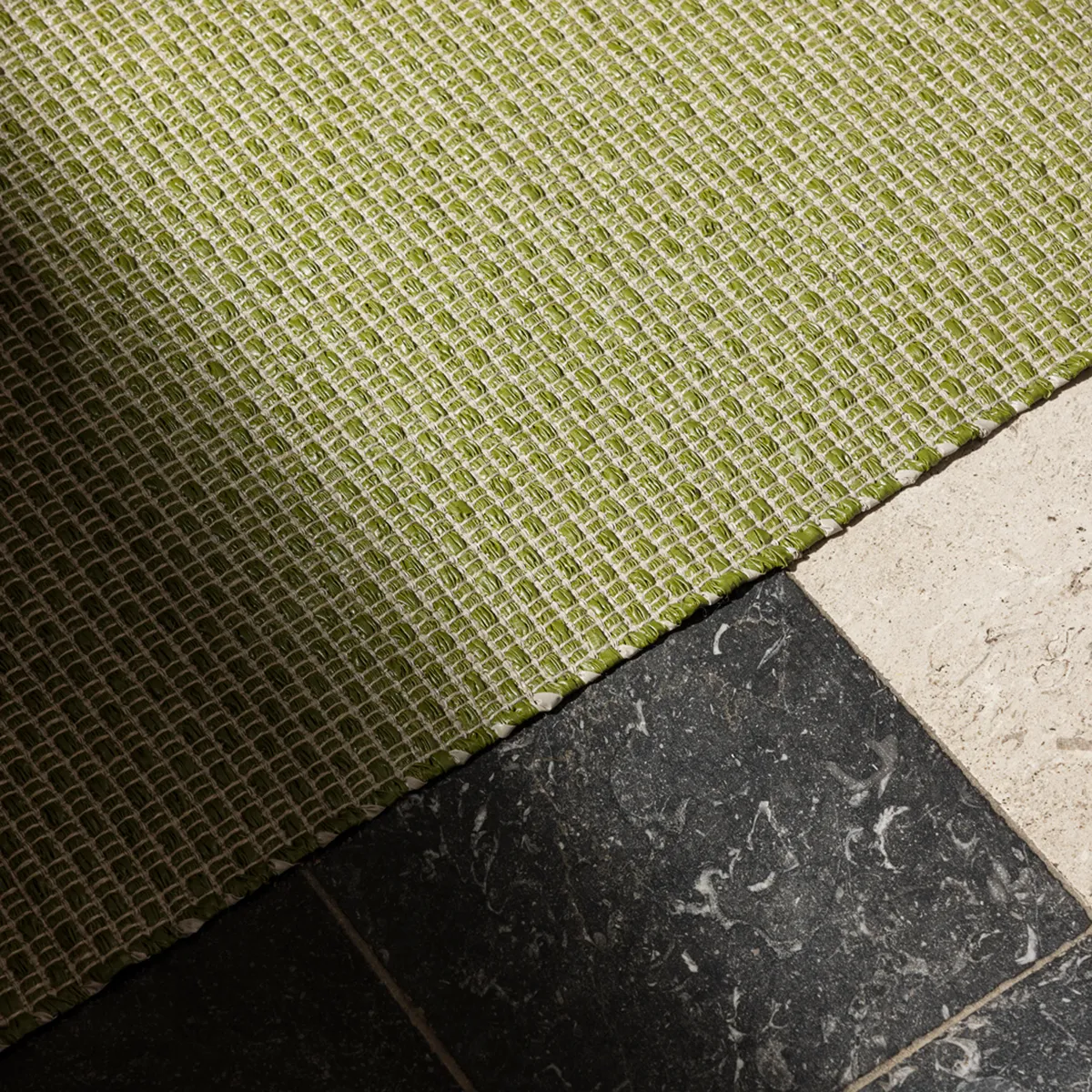 Tvättbar Plastmatta NILS Dark Olive 70x180 cm