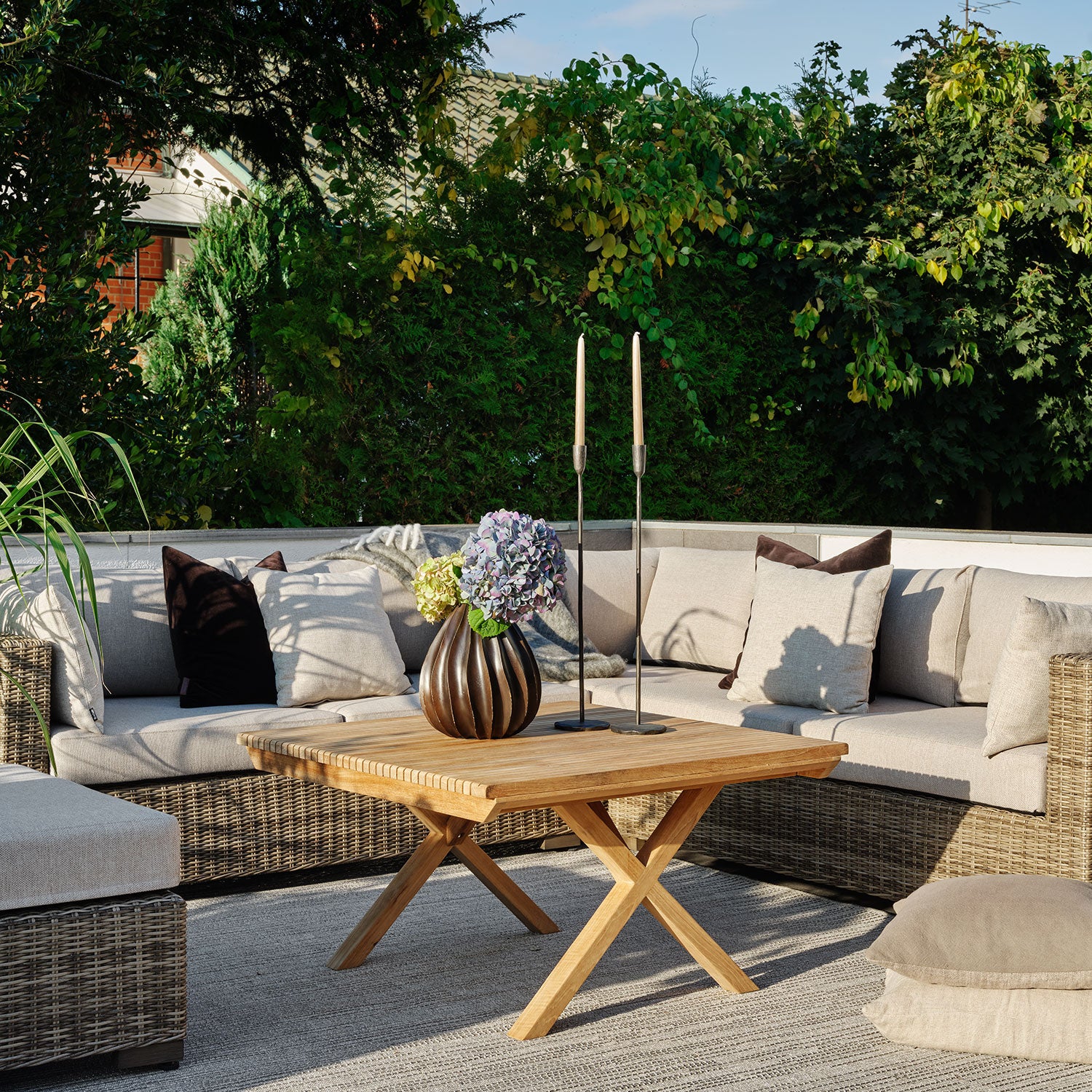 Julita soffbord 89x89 natur 