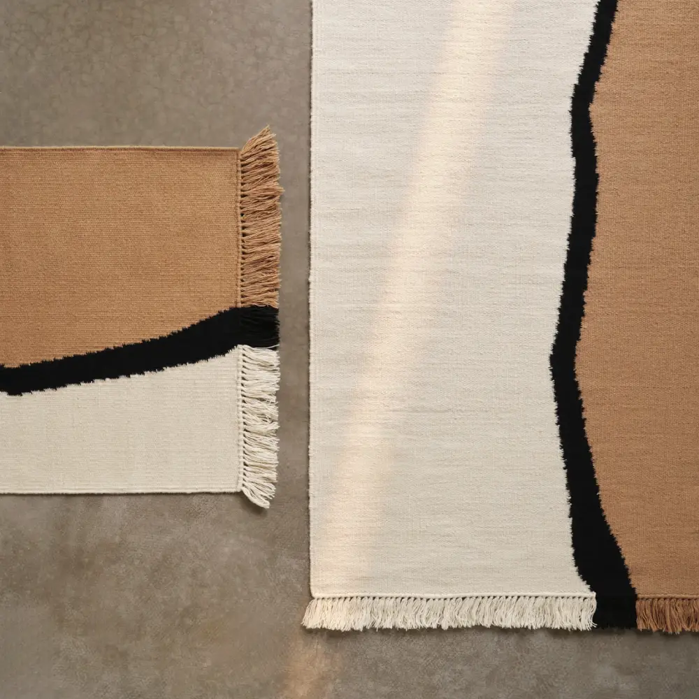 Soil Kelim Matta 140x200 cm - Dark Sand/Off-white