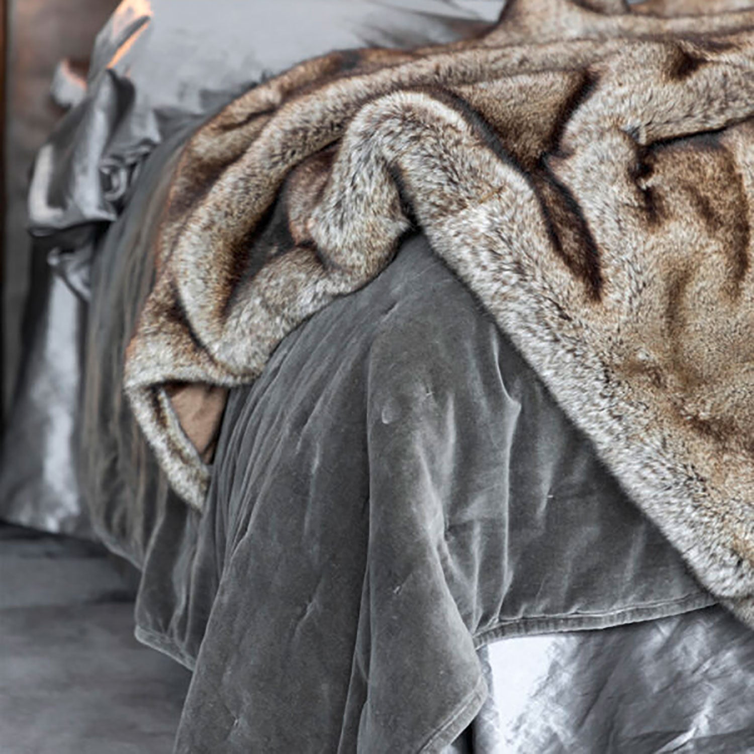 Santana överkast 260x160 washed taupe