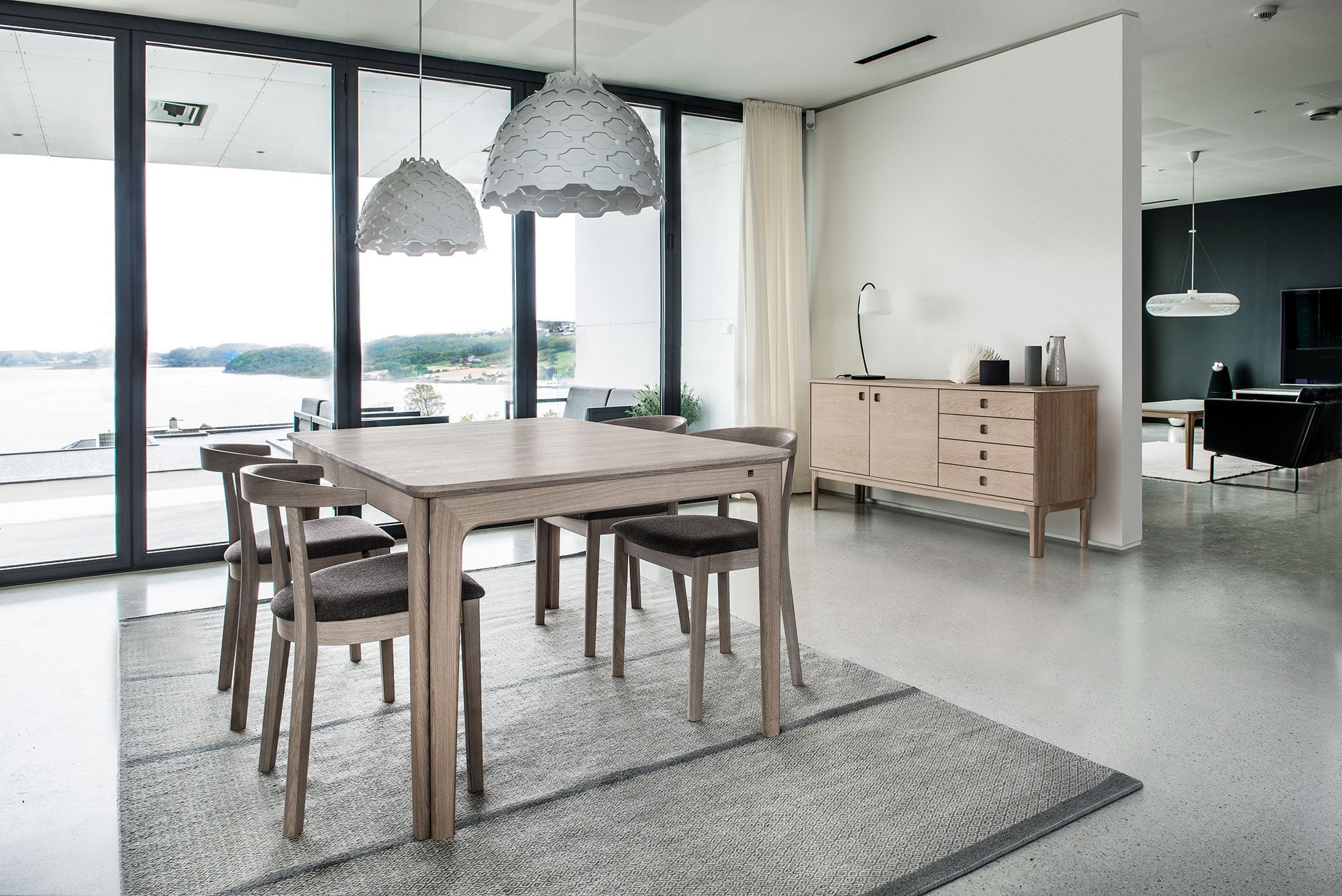 Sm26 Bord Valnöt Naturolja 155-308/359X101X74Cm 