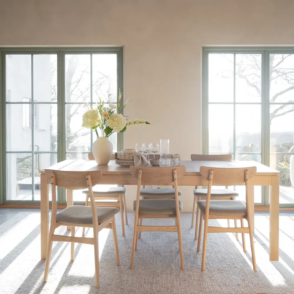 Rodham stol vitpigmenterad ek/grå-beige