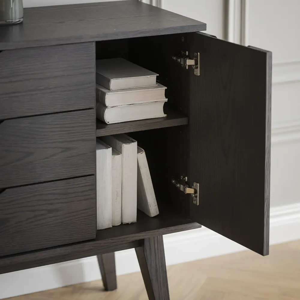 Filippa skänk 122x40 cm mörkbrun ek