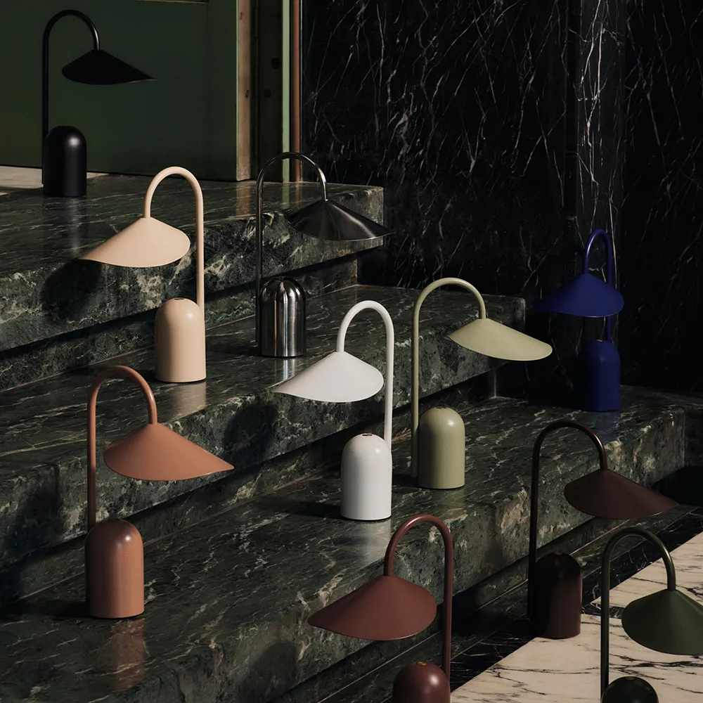 Arum Portabel Lampa Bright Blue