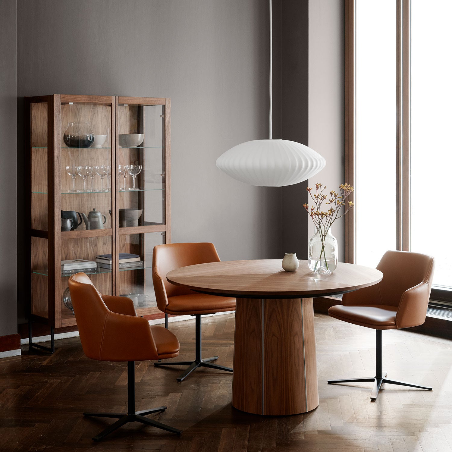 Sm452 Vitrinskåp Svart Ek Lack 100X43X162Cm 