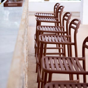 Bliss barstol, stapelbar Desert red, aluminium