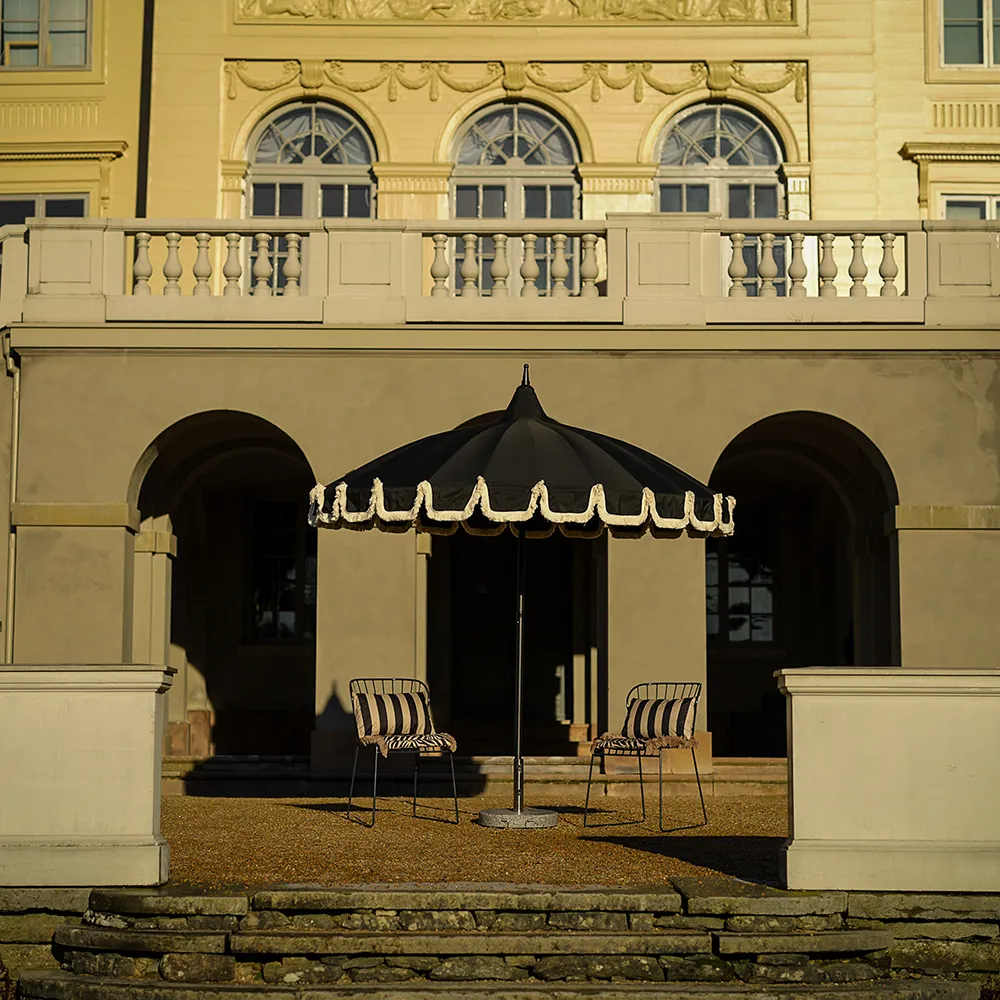 Parasoll med fransar Ø240 cm Svart