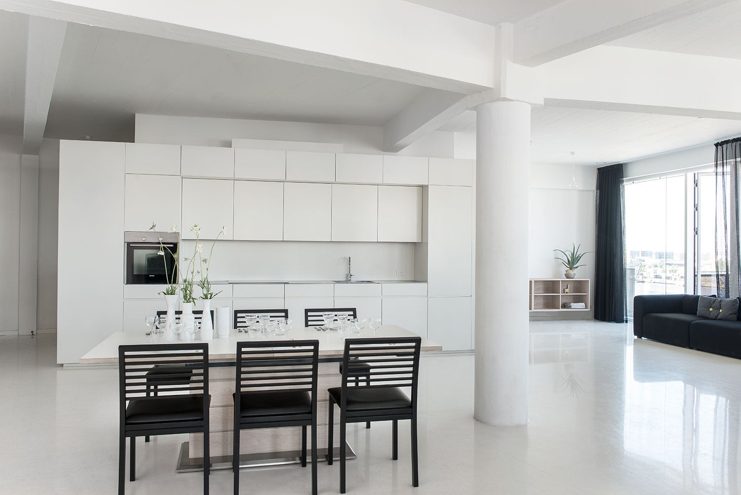 Sm30 Matbord 100X200-280 Cm Vitoljad Ek / Vit Laminat 