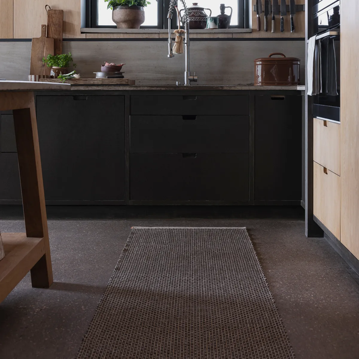 Tvättbar Plastmatta NILS Dark Brown 70x180 cm