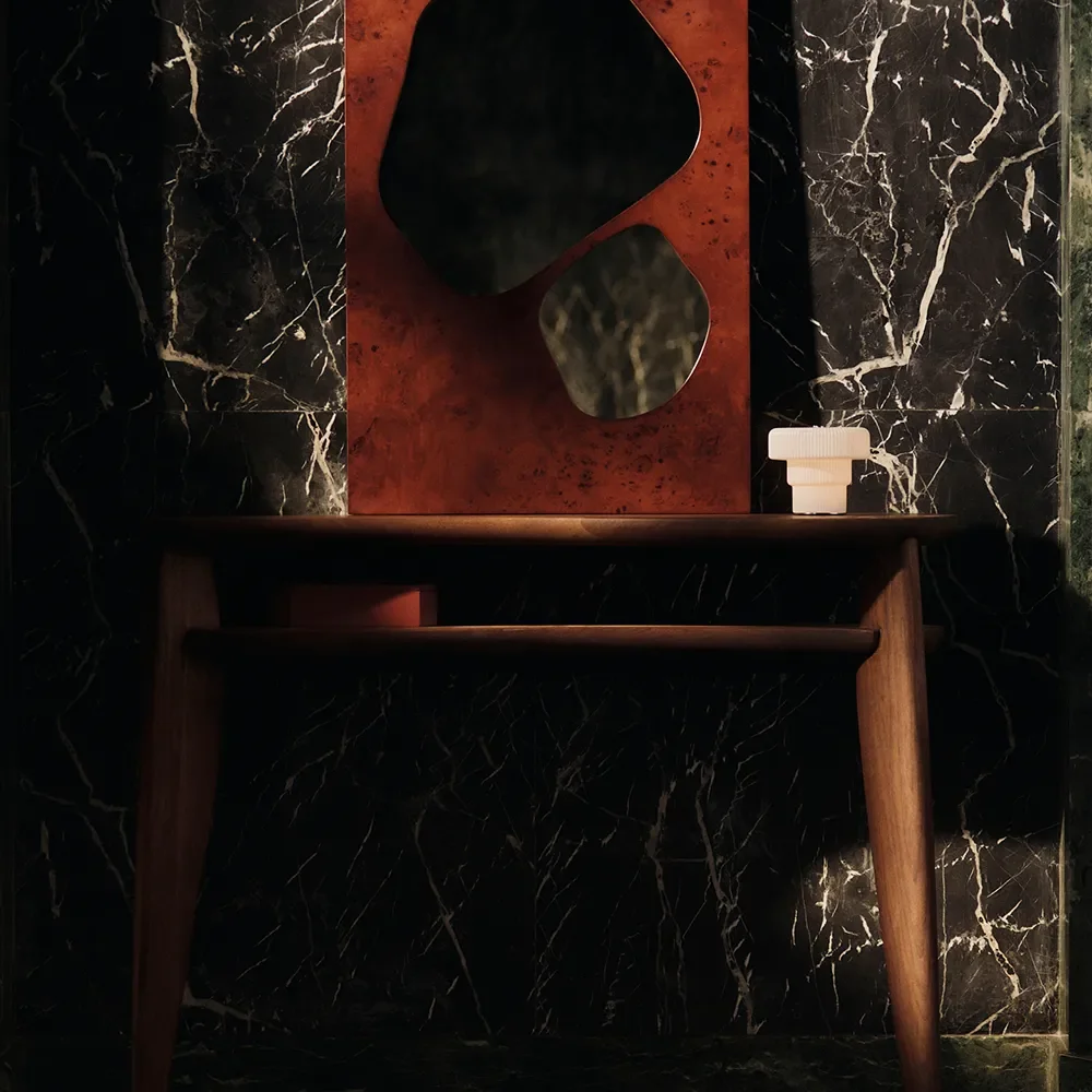 Munblåst Portabel Dimbar LED-Bordslampa Ripple