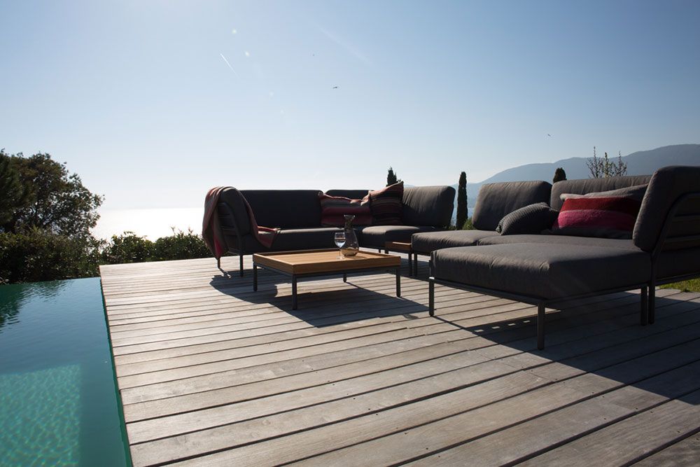 Level fotpall 81x81 cm grå aluminium