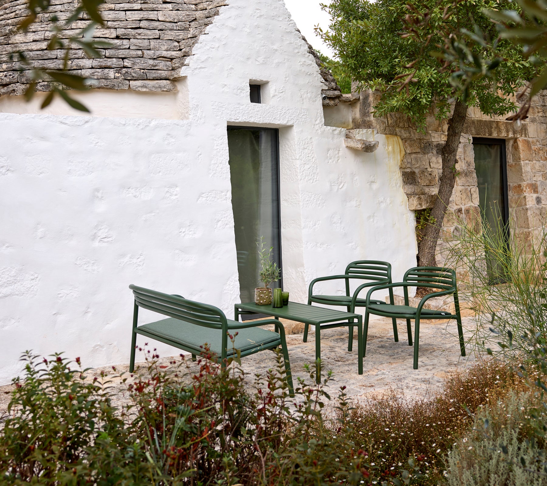 Bliss loungefåtölj, stapelbar Dark green, aluminium