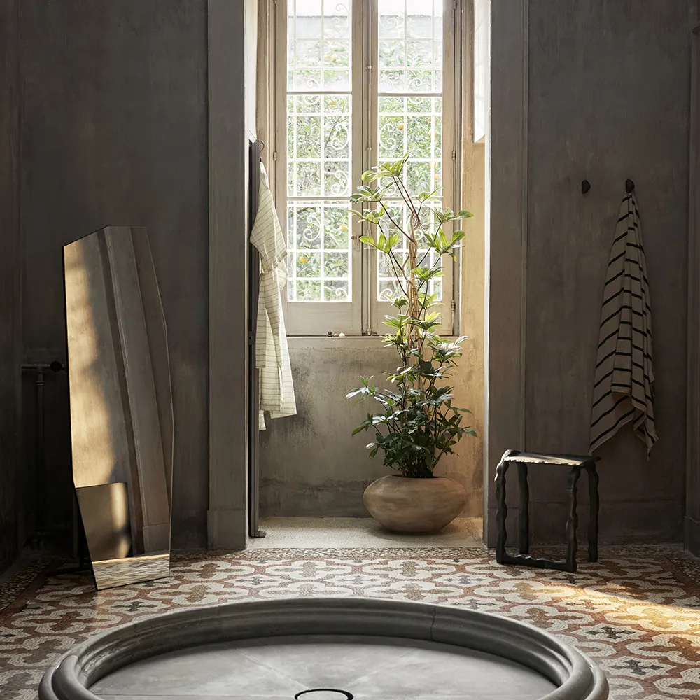 Rotben - Sculptural piece - Black