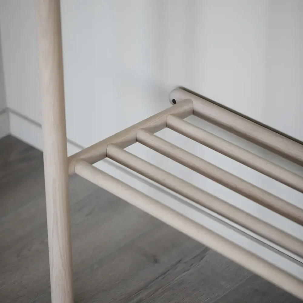 Milford klädställning vitpigmenterad ek