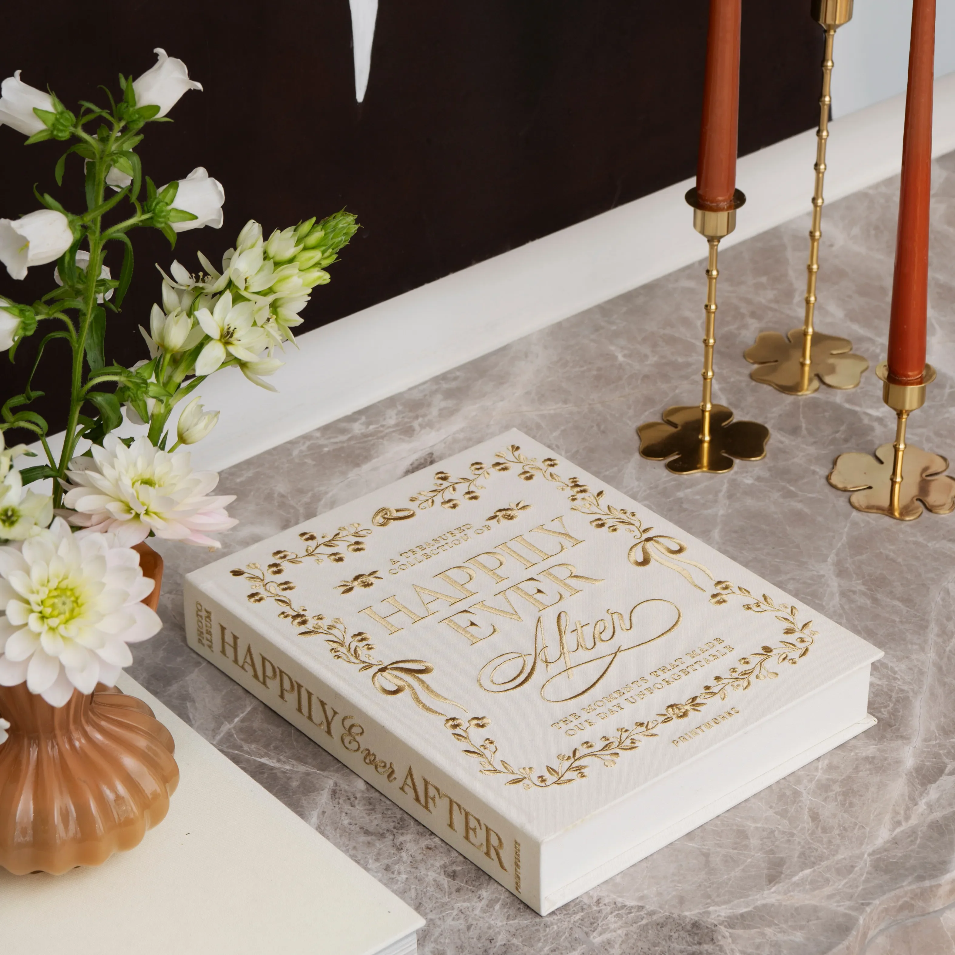 Broderat Fotoalbum - Happily Ever After