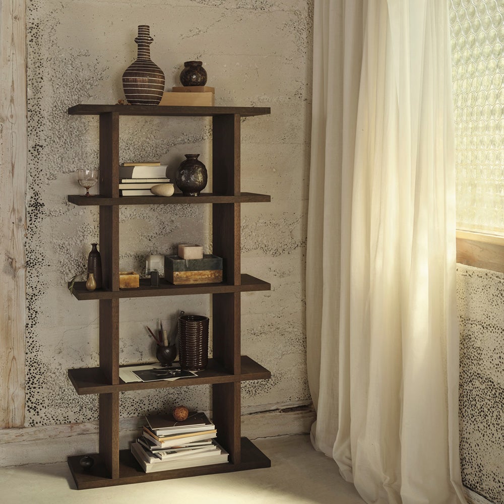 Kona Bokhylla 1x4 - Mörkbetsad ek