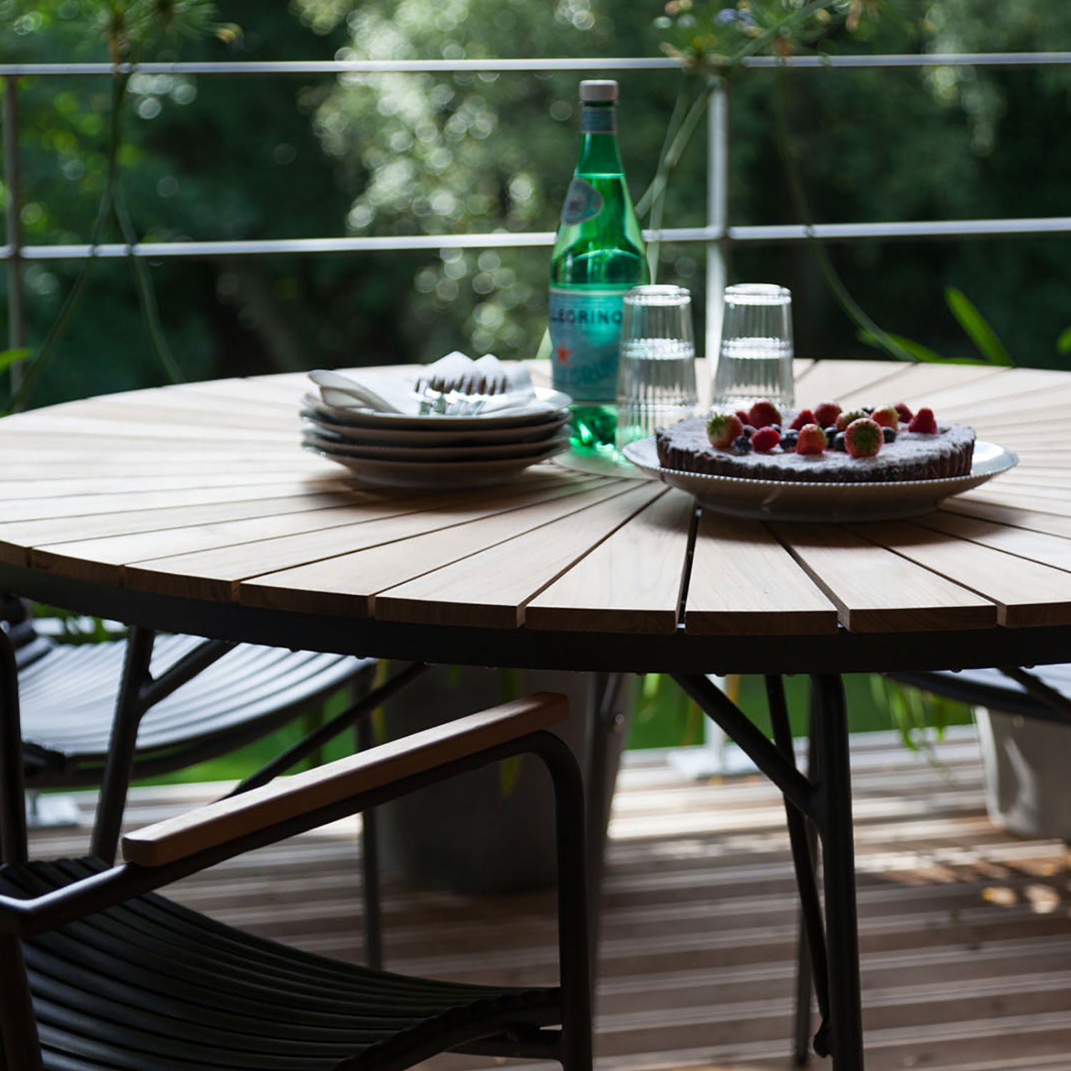 Hard & Ellen trädgårdsbord 150 cm antracit/teak 