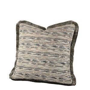 Serena Kuddfodral med franskant - 50x50 cm-Oyster
