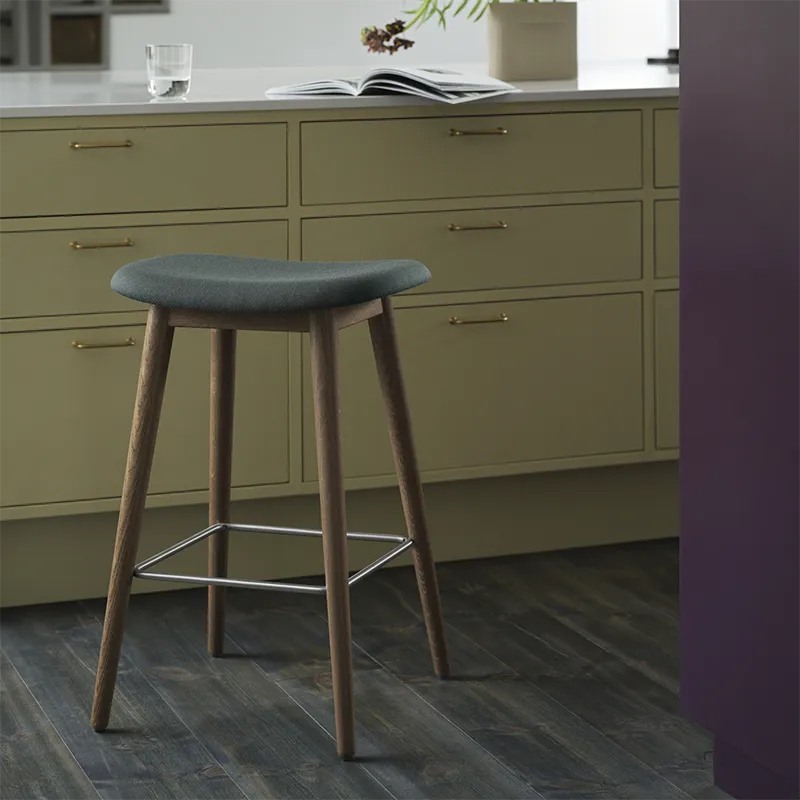 Fiber barpall låg Wood Base - 65 cm - Natural White/Oak