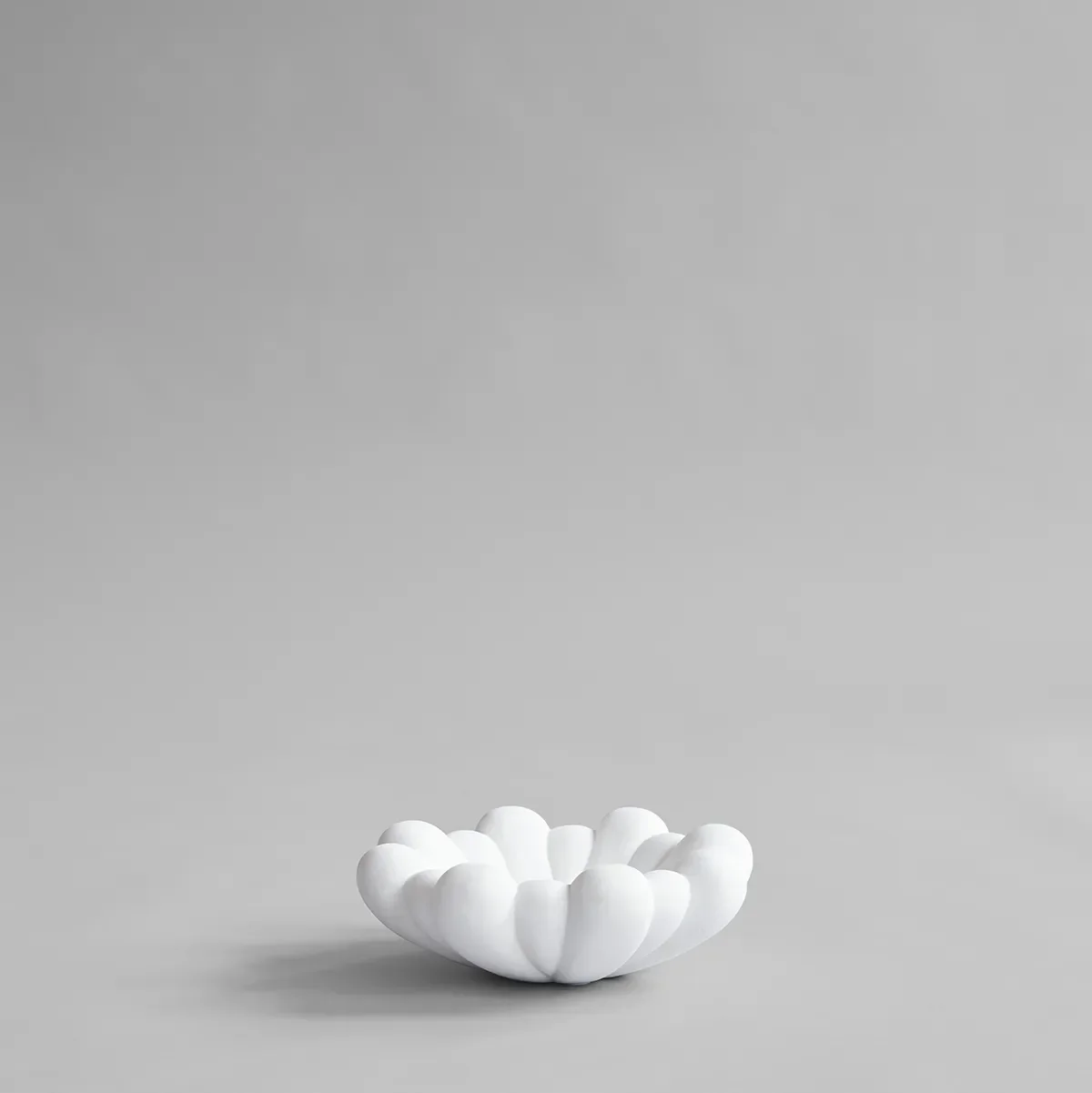 Handgjord Dekorationsskål Bloom Bone White Ø 28,5 cm