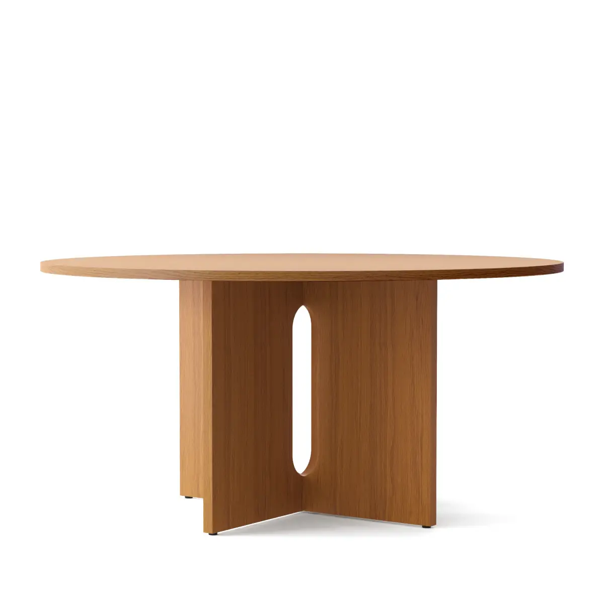 Androgyne Matbord Ek- Ø150 cm