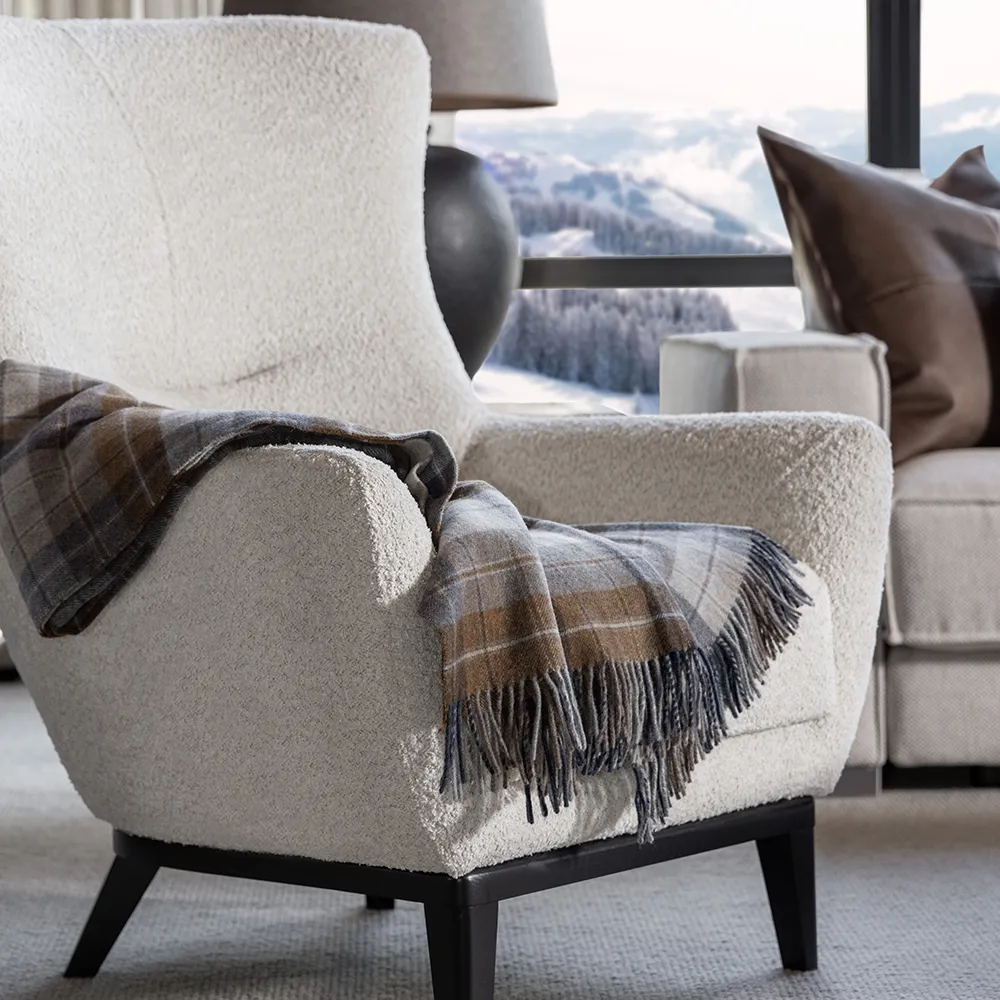 Russel fåtölj Story cream